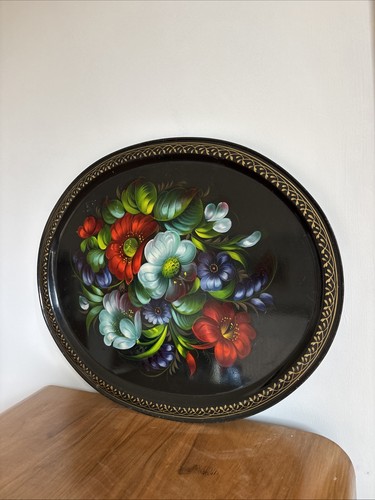 Stunning vintage lacquer - stunning,