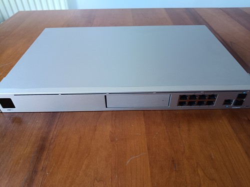 Ubiquiti unifi dream machine - dream,