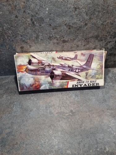 Airfix douglas invader - douglas,