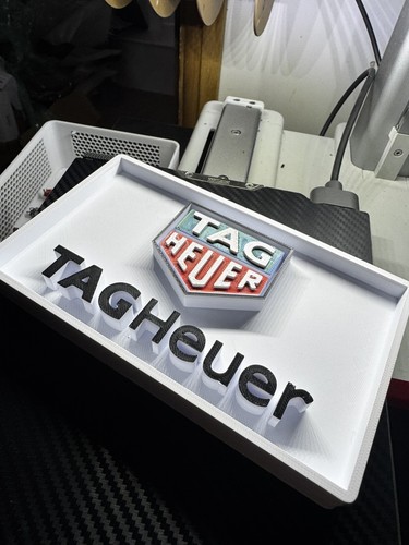 Tag heuer sign for - 3d, man