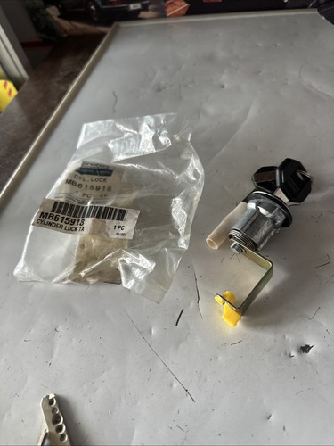 Proton cylinder ignition - cylinder,