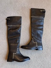 BNWOT Schuh Black Leather Over