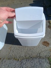 Caravan Bedside Bin with Lid