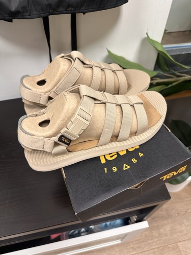 New teva women beige - new,
