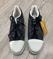 Men’s kangaroos trainers