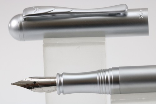 Nos pen satin - nos,