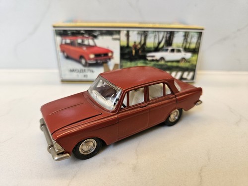 Moskvitch 412 red - 412, soviet