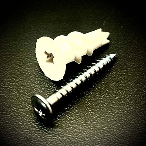 Plasterboard fixings self - plasterboard,