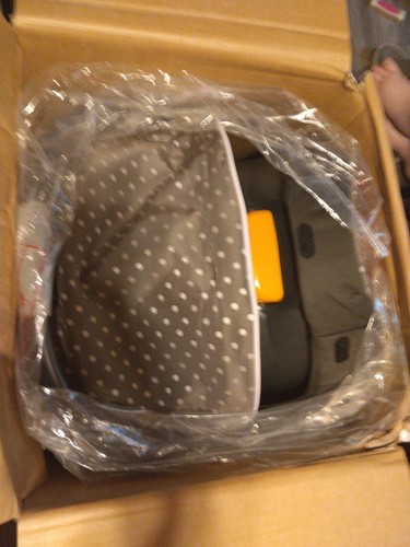 Chicco keyfit infant car - chicco,