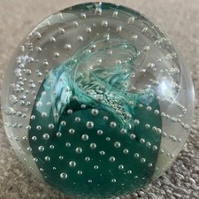Vintage Caithness Glass Paperweight Emerald Cauldron lovely piece.