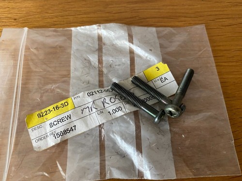 Suzuki engine cover - , screws