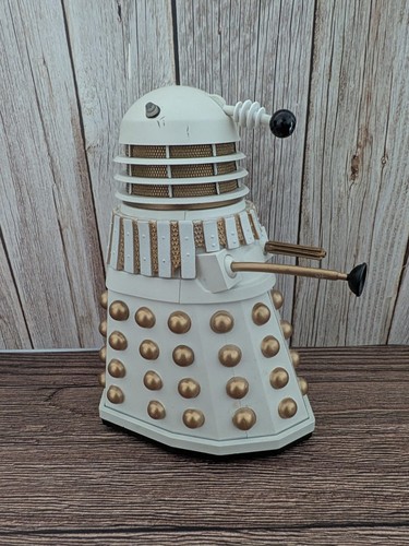 Doctor who classic necros - doctor,
