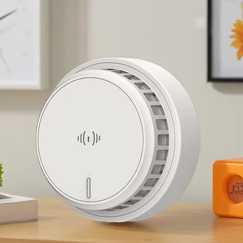 Smoke alarm with battery - alarm, home