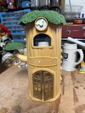 SYLVANIAN FAMILIES COUNTRY TREE SCHOOL, DOCTORS CLINIC & RED ROOF COUNTRY HOUSE 