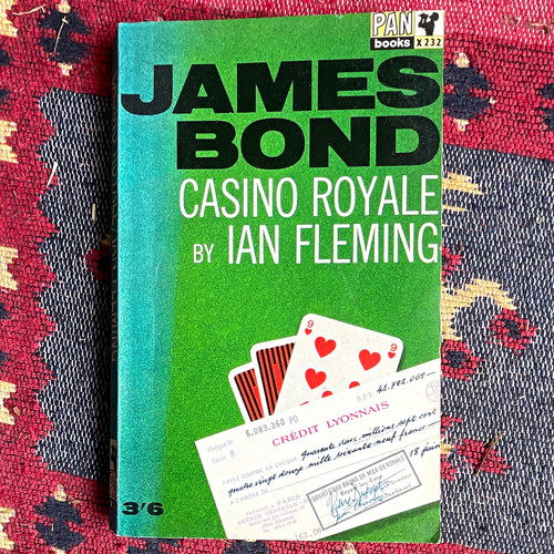James bond casino royale - james,