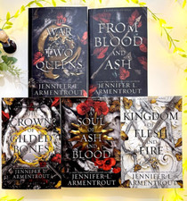 Jennifer L. Armentrout by Blood and Ash Series: 5 Book Collection (Paperback)