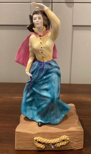 Royal doulton figurine - royal, grace
