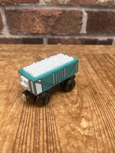 Thomas the tank engine - thomas, &