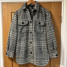 New Look Black & White Large