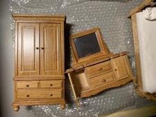 Hickleton Interiors 1:12 Dolls