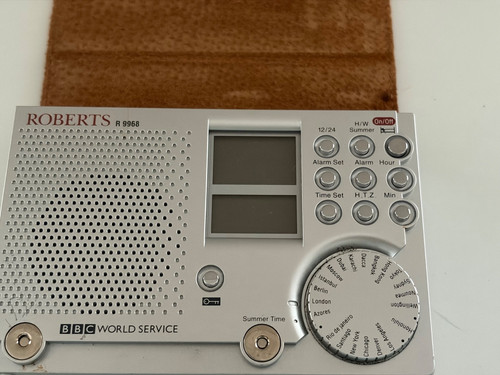 Roberts small transistor - , radio