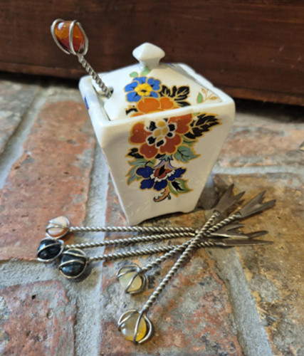 Art deco lancastria - deco, lidded