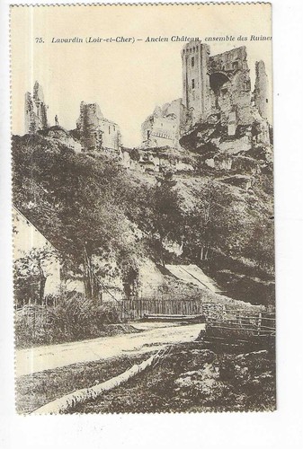 Lavardin ancient chateau - lavardin,