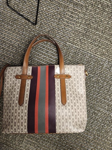 Fossil purse