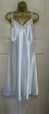 VINTAGE STYLE SENTIMENTS CREAM SLITHERY LIQUID SATIN LONG FULL SLIP SZ 18-20