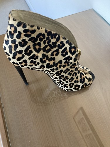 Buffalo animal platform - platform, shoes