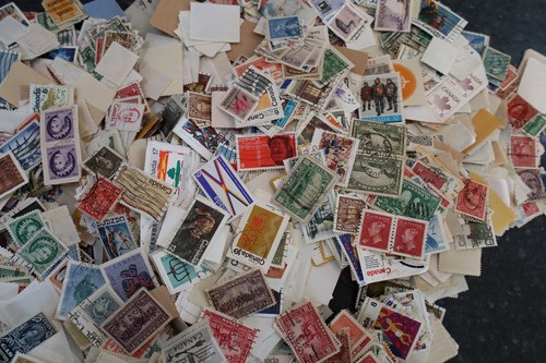 Canadian stamp collections - ,