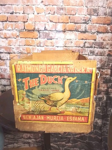 Vintage the duck wooden crate - vintage,