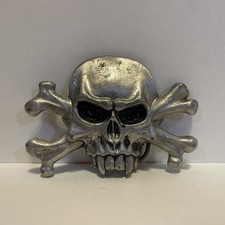 Skull & Crossbones Belt Buckle