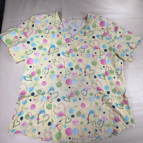 Women heart print scrub - women’s,
