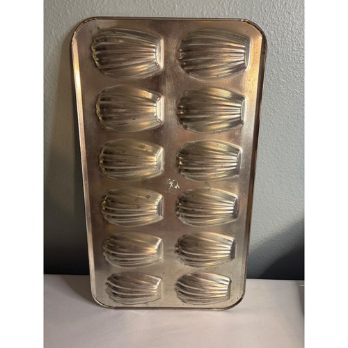 Vintage tinned steel madeleine - tinned,