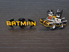 Batman metal pin badges, Set of 2!