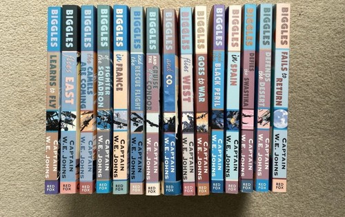 Biggles paperback book - biggles, bundle
