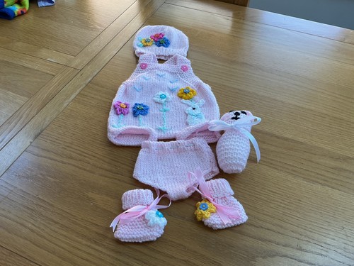 Bunnybeautiful hand knitted - hand,