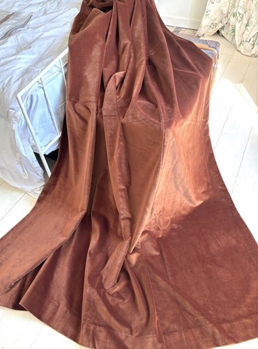 Gorgeous vintage velvet - gorgeous,