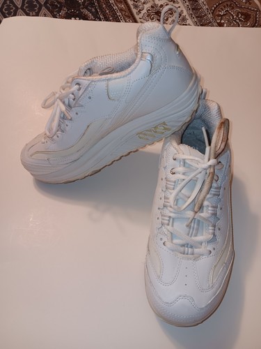 2010 skechers shape ups - shape,