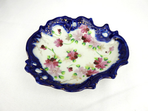 Antique pin dish rococo - ⭐,