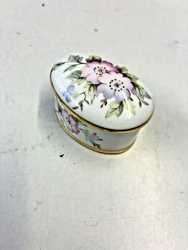 Vintage clematis fine bone - fine,