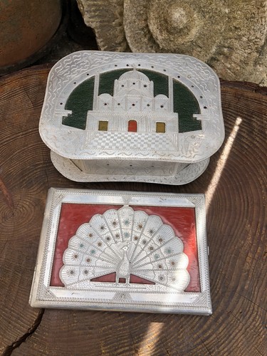 Trinket box vintage - trinket,