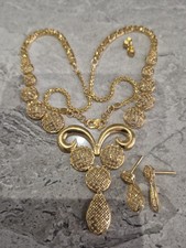 22ct solid fine yellow - 22ct,