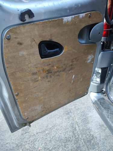 Rear door trim opel vivaro - rear,