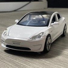 1:32 Tesla Model 3 Model Car