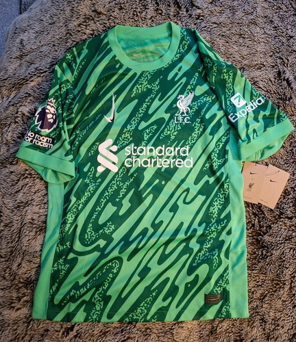 Liverpool away goalkeeper - liverpool,