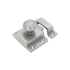 Cupboard Catch Beehive with
