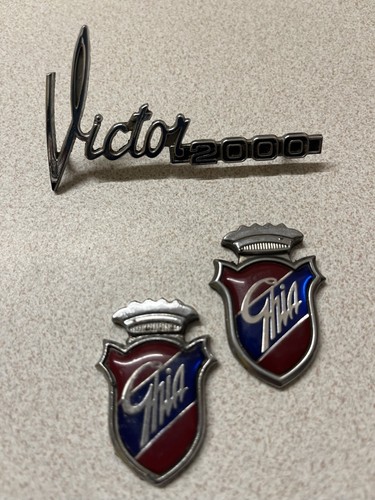 Vintage car badges x - car, 2