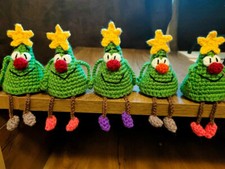 handmade crochet xmas tree